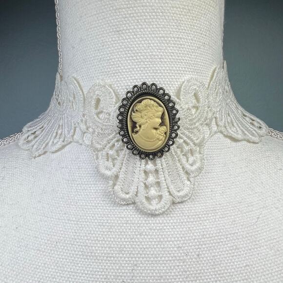 Vintage Style Cameo on Lace Choker Necklace Collar Ribbon Tie Victorian Romantic - Picture 1 of 13